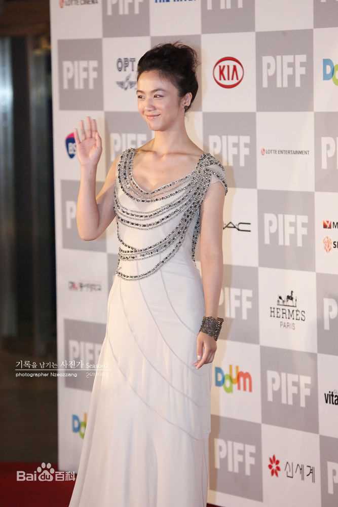 汤唯(Tang Wei)2010年参加釜山电影节照片图片图册