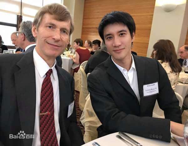 王力宏(Leehom Wang)获威廉姆斯学院荣誉博士性感图片图集