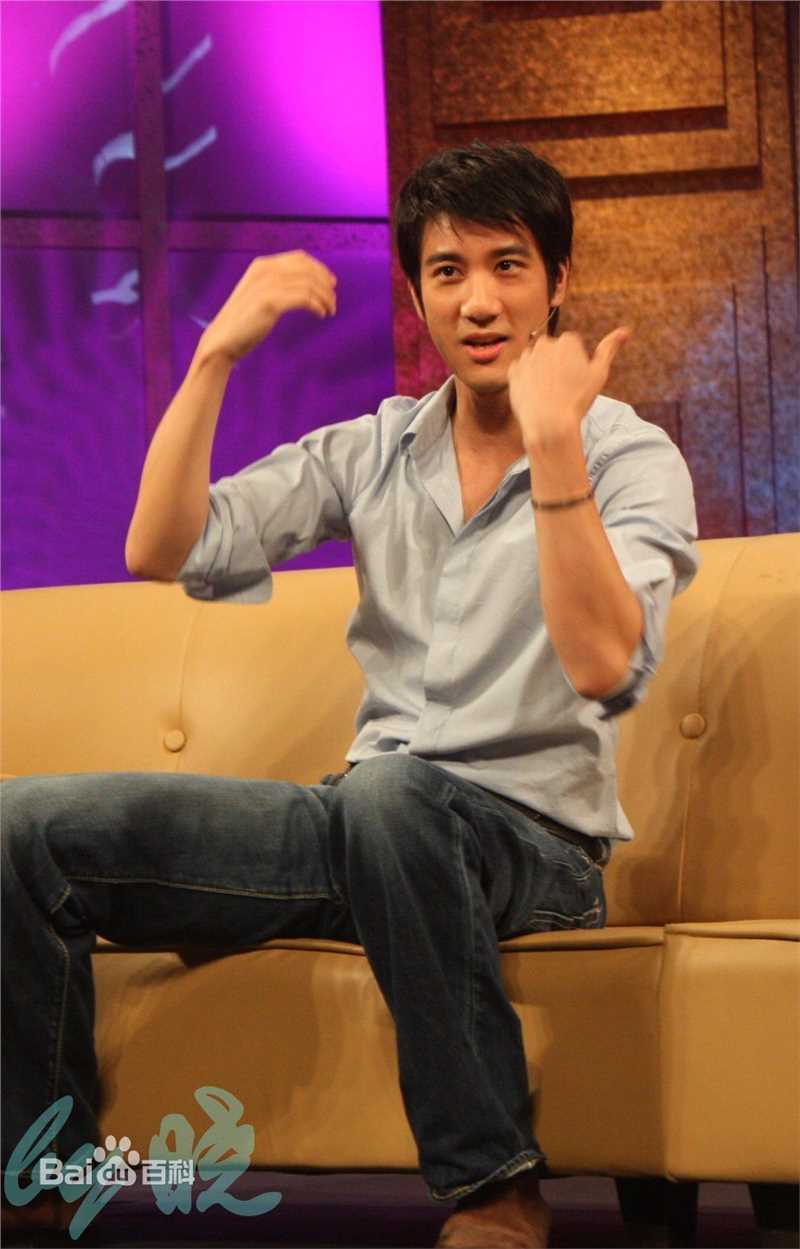 王力宏(Leehom Wang)2010.7.19 鲁豫有约前后照片