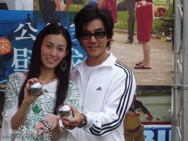 任贤齐(Richie Jen)参加慈善活动图片图集