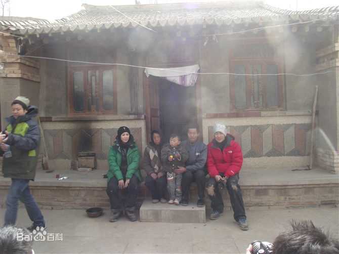 任贤齐(Richie Jen)参加慈善活动图片图集