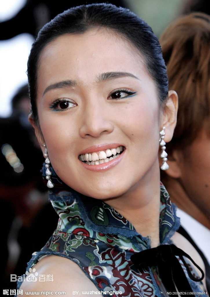 巩俐(Gong Li)出席活动素颜照壁纸