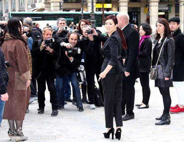 巩俐(Gong Li)巴黎2011秋冬时装周壁纸壁纸