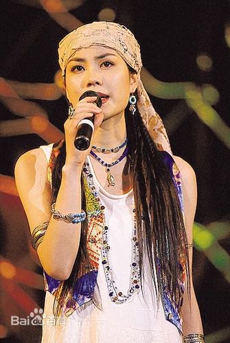 王菲(Faye Wong)舞台上的性感图片图集