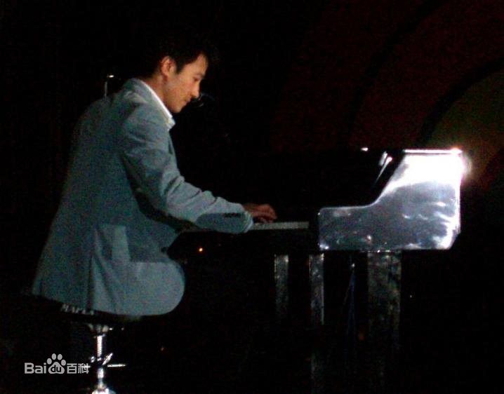 黎明(Leon Lai Ming)的演唱会素颜照相册