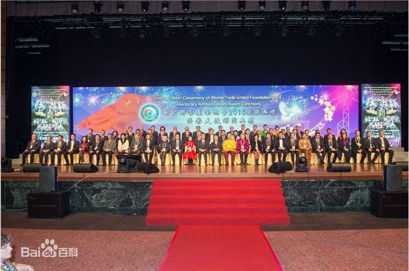 黎明(Leon Lai Ming)慈善公益活动生活照