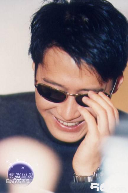 黎明(Leon Lai Ming)参加综艺节目的前后照片