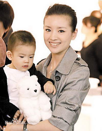 董洁(Angel)和儿子顶顶照片图片图集