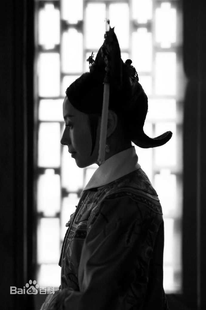 董洁(Angel)在《如懿传》饰富察琅嬅中的