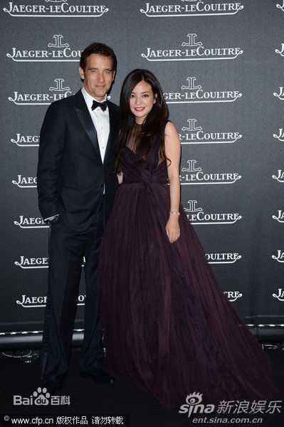赵薇(Vicki Zhao，Zhao Wei)闪耀威尼斯电影节，化身红毯女神图片图册