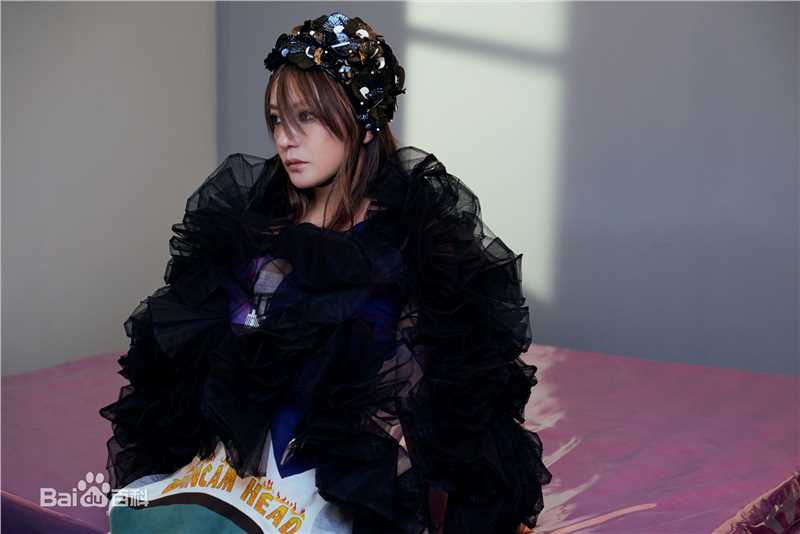 赵薇(Vicki Zhao，Zhao Wei)风尚志生活照相册