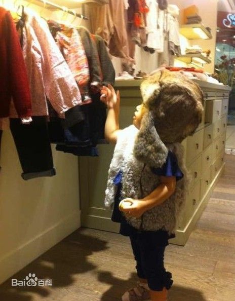 最新赵薇(Vicki Zhao，Zhao Wei)精彩图册1