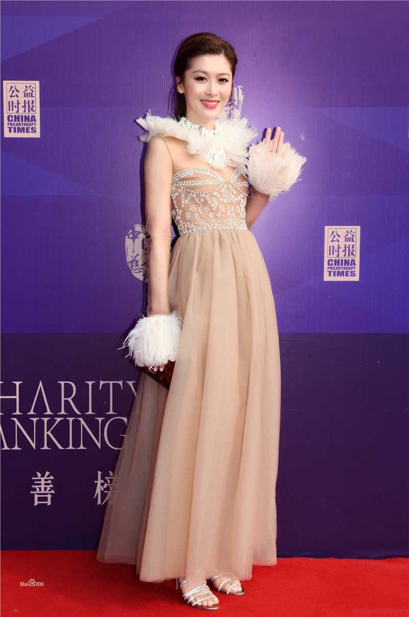 周丽淇(Niki Chow LaiKei)参加活动性感图片图集