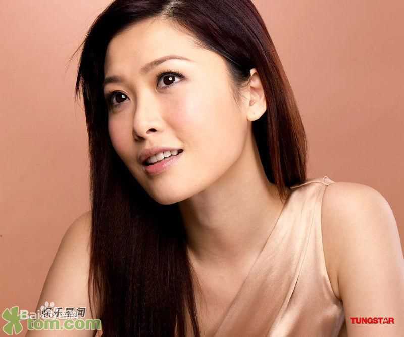 周丽淇(Niki Chow LaiKei)广告代言性感图片图集