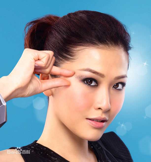 周丽淇(Niki Chow LaiKei)广告代言性感图片图集