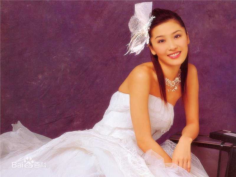 周丽淇(Niki Chow LaiKei)最新婚纱壁纸