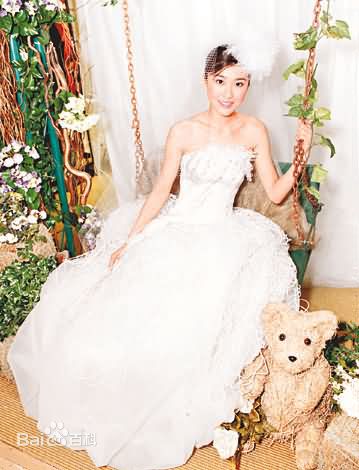 周丽淇(Niki Chow LaiKei)最新婚纱壁纸