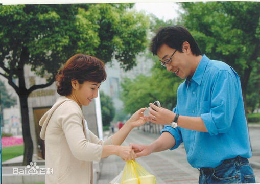 关咏荷(Esther)2004年《甜蜜风暴（月亮的秘密）》精选剧照