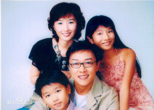 关咏荷(Esther)2004年《甜蜜风暴（月亮的秘密）》精选剧照