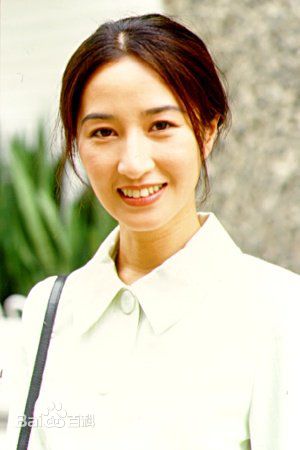 关咏荷(Esther)2000年《陀枪师姐II 》最新剧照