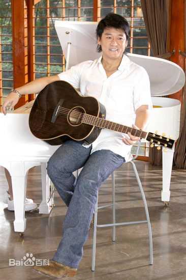 周华健(Emil Wakin Chau)前后照片