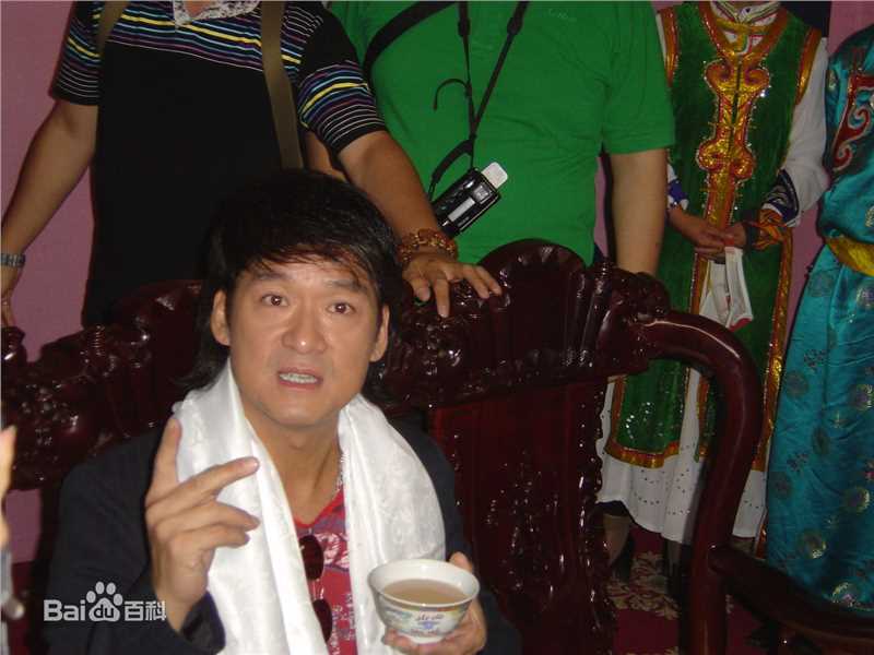 周华健(Emil Wakin Chau)2007年7月25内蒙之行照片素颜照相册