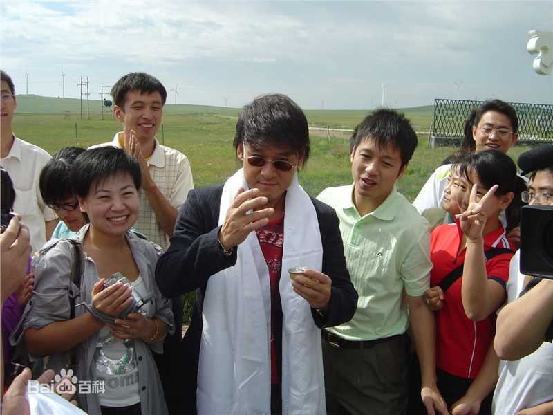 周华健(Emil Wakin Chau)2007年7月25内蒙之行照片素颜照相册