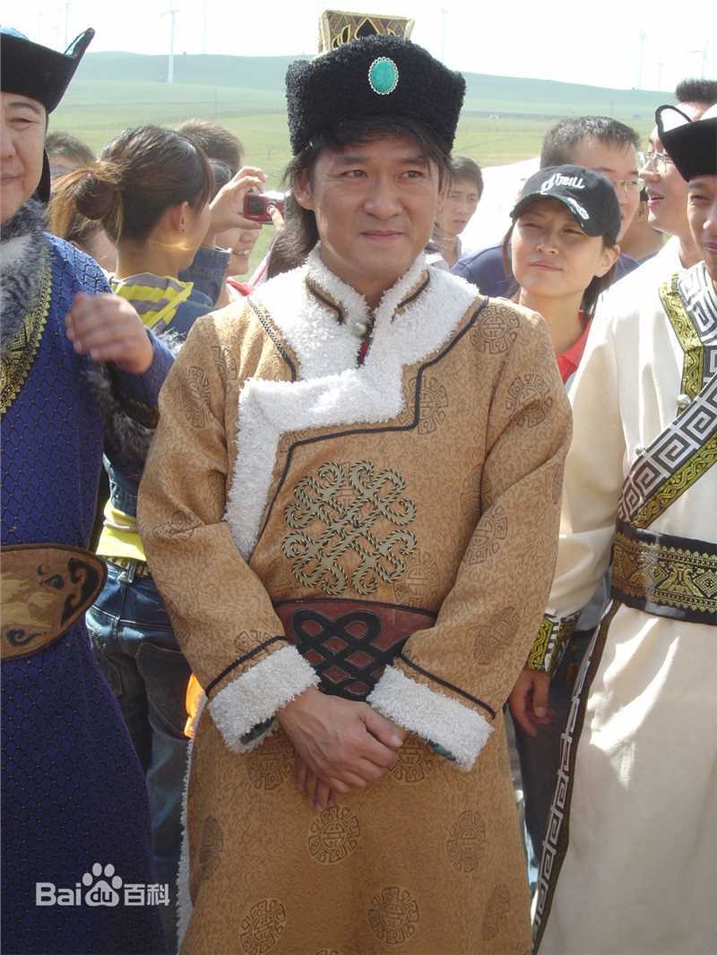 周华健(Emil Wakin Chau)2007年7月25内蒙之行照片素颜照相册