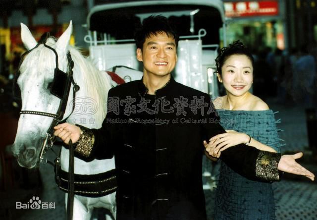 周华健(Emil Wakin Chau)活动照性感图片图集