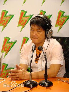 周华健(Emil Wakin Chau)作客上海电台动感101性感图片图集