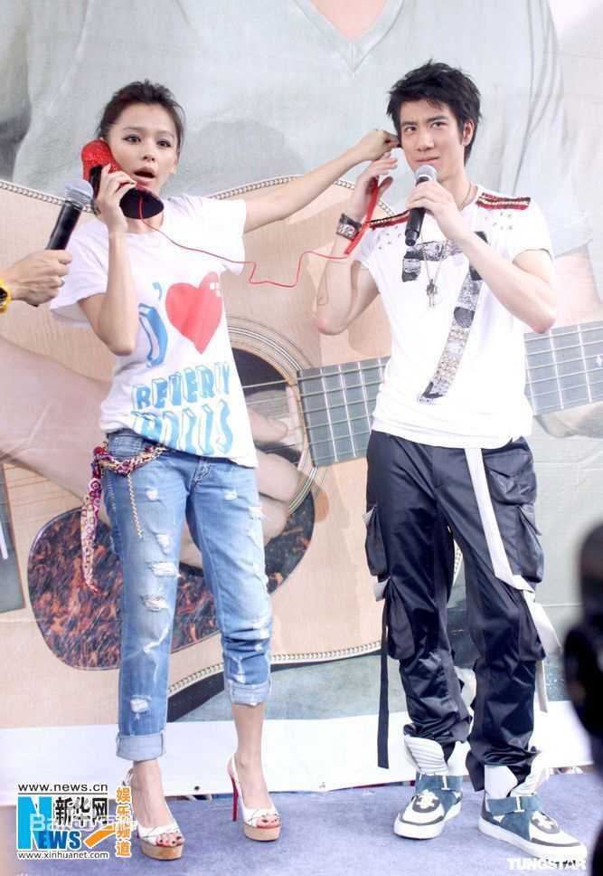 徐若瑄(Vivian Hsu、Bidai Syulan、ビビアンスー、)王力宏新专辑预购签名会图片图集