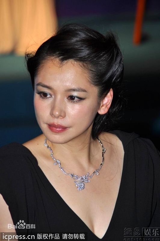 最新徐若瑄(Vivian Hsu、Bidai Syulan、ビビアンスー、)精彩图册