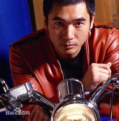 方中信(Alex Fong Chung Sun)生活照前后照片