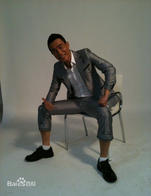 陈小春(Jordan chan)哈尔滨群星演唱会性感图片壁纸