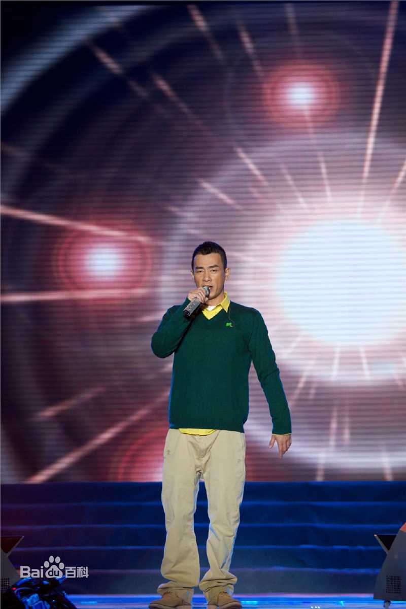 陈小春(Jordan chan)哈尔滨群星演唱会性感图片壁纸