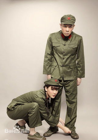 陈小春(Jordan chan)应采儿军装结婚照壁纸壁纸