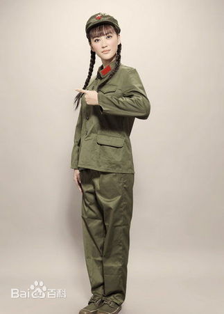陈小春(Jordan chan)应采儿军装结婚照壁纸壁纸