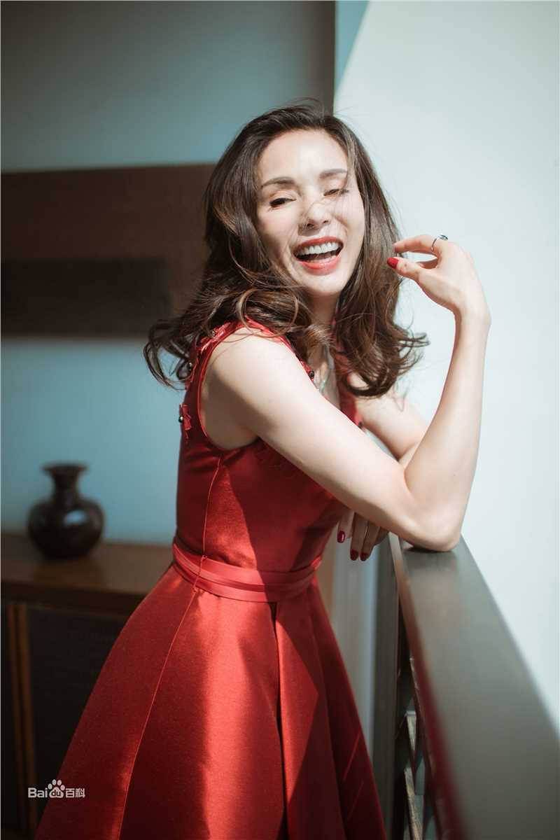 李若彤(Carman Lee)2019年的照片图册