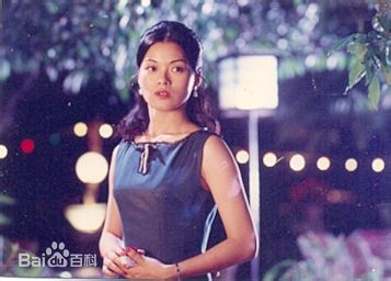 最新刘锦玲在电影《天长地久》饰何宝玲中的图集