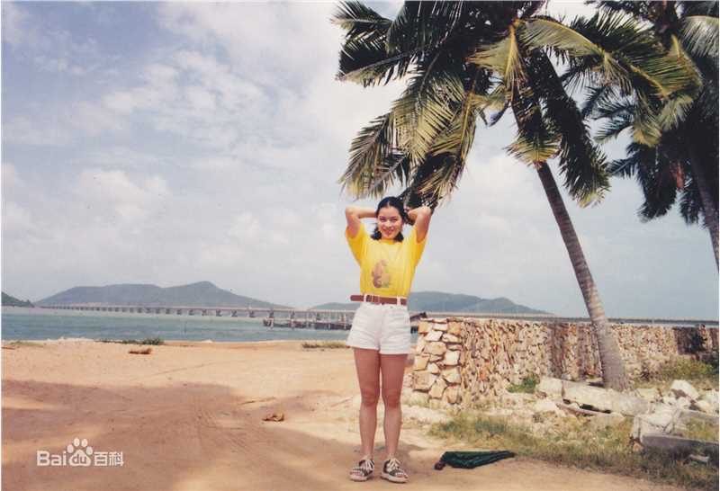 刘锦玲综艺节目素颜照相册