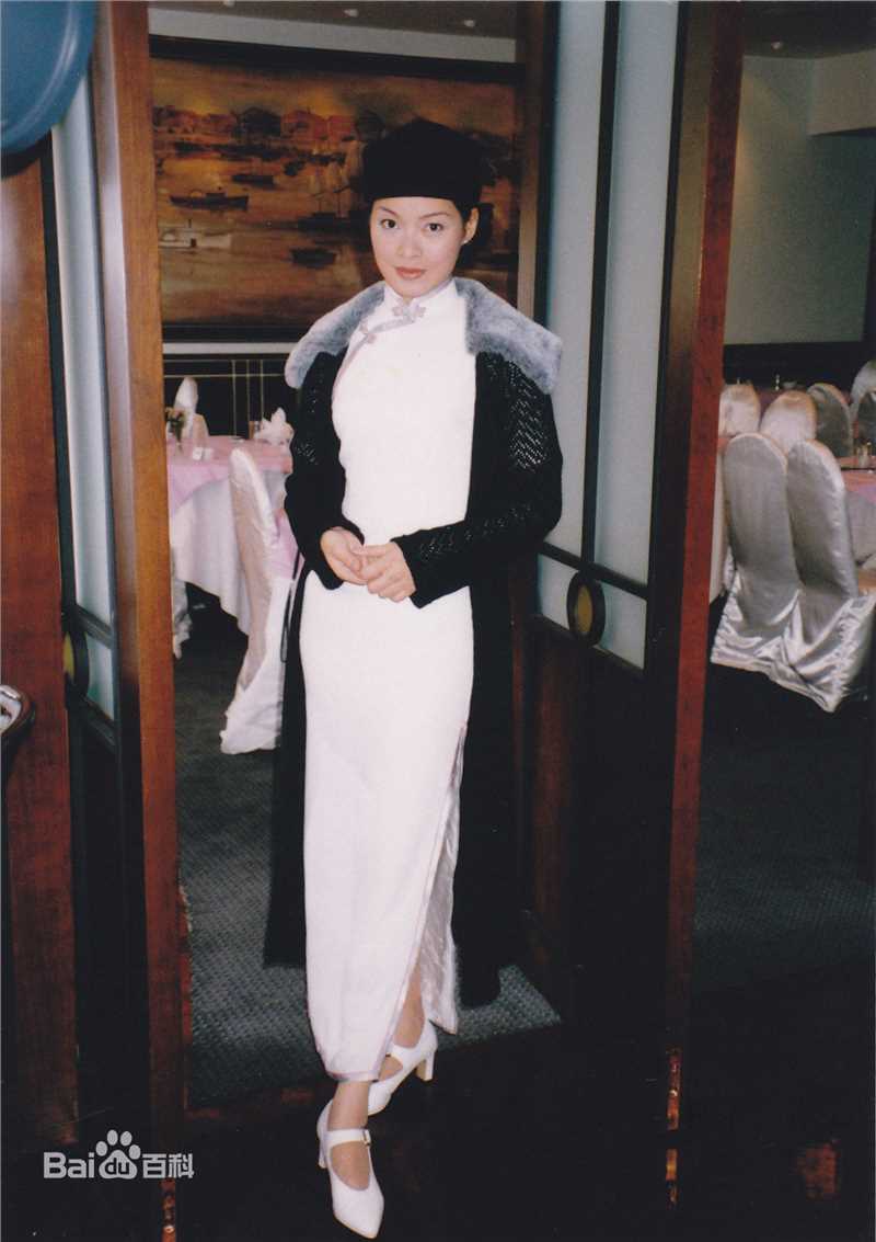 最新刘锦玲在《宋氏姊妹》饰演宋美龄中的图集
