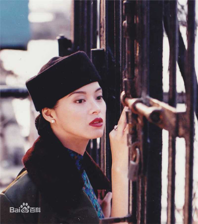 最新刘锦玲在《宋氏姊妹》饰演宋美龄中的图集