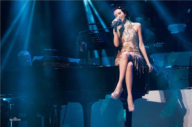 莫文蔚(Karen Mok)20周年巡回演唱会生活照相册