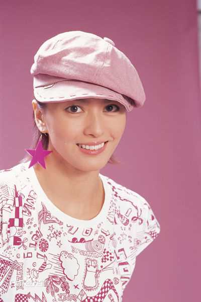 梁咏琪(GiGi ，Leung Wing Kei)美丽的Gigi素颜照相册