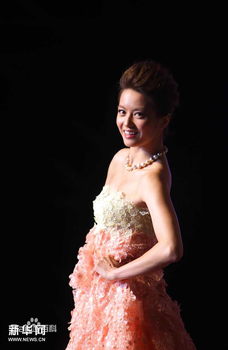 梁咏琪(GiGi ，Leung Wing Kei)“北京G夜演唱会”新闻发布会前后照片