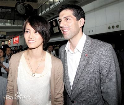 梁咏琪(GiGi ，Leung Wing Kei)生活照壁纸壁纸