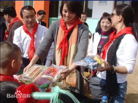 梁咏琪(GiGi ，Leung Wing Kei)希望小学壁纸壁纸