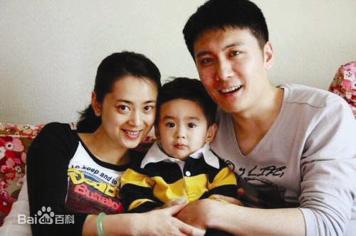 赵峥(Zhao Zheng)生活照性感图片图集