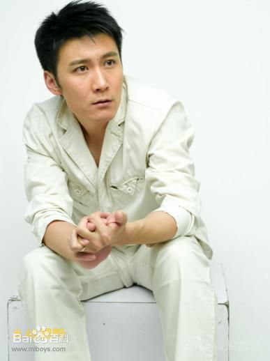 赵峥(Zhao Zheng)生活照性感图片图集