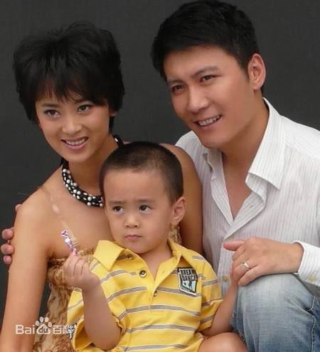 赵峥(Zhao Zheng)生活照性感图片图集
